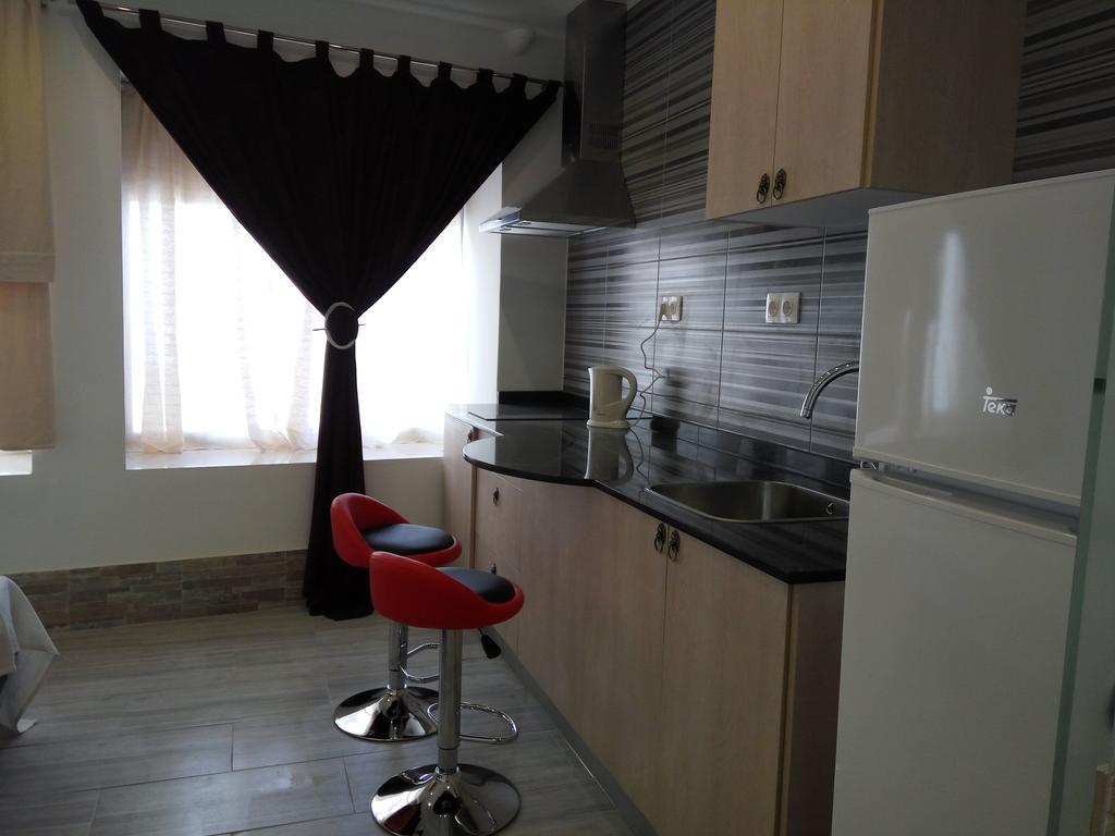 Apartamentos Bcntourism Pineda de Mar Buitenkant foto