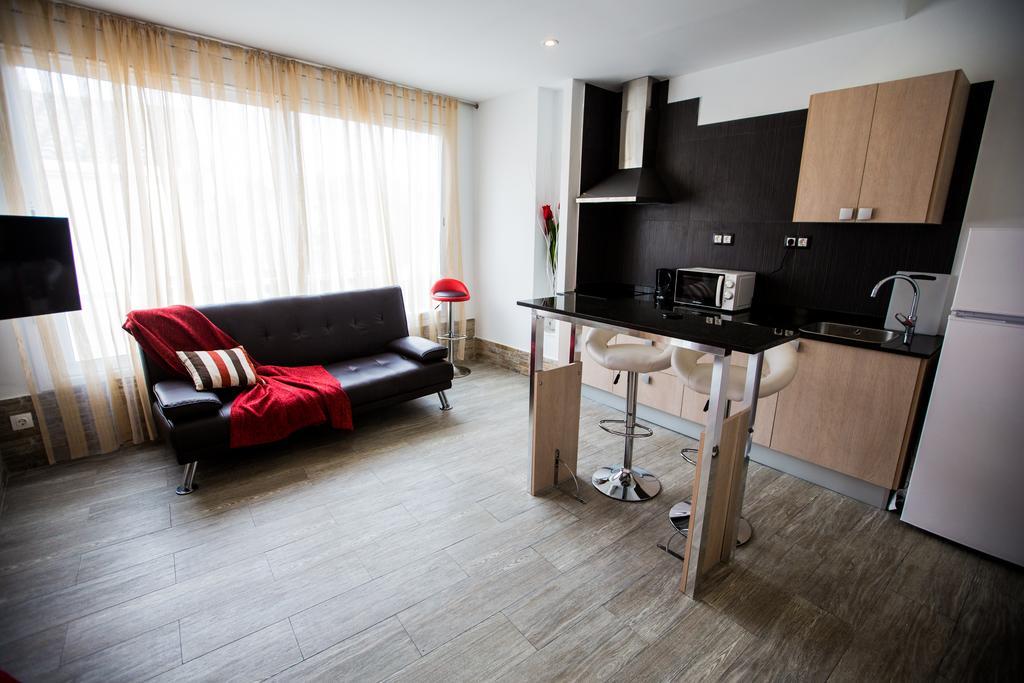Apartamentos Bcntourism Pineda de Mar Buitenkant foto