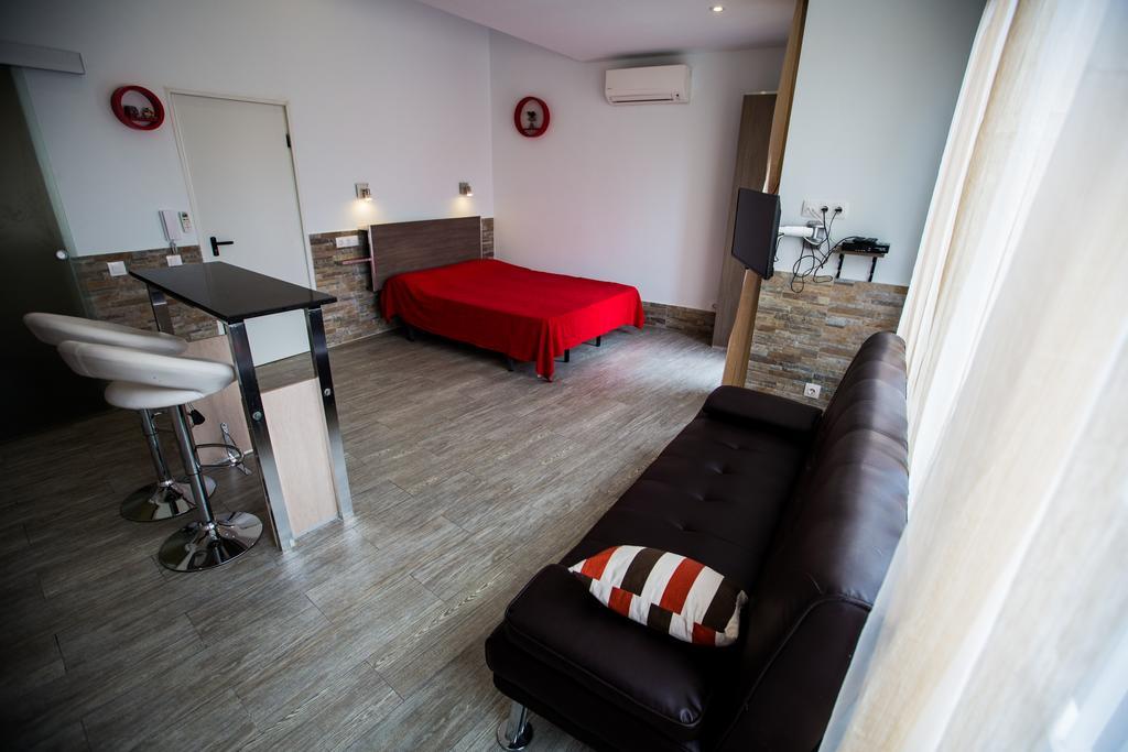Apartamentos Bcntourism Pineda de Mar Buitenkant foto