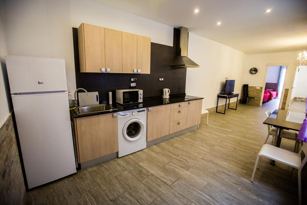 Apartamentos Bcntourism Pineda de Mar Buitenkant foto